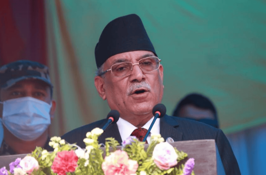 解放军还在尼泊尔,国际机场停摆,尼总理登机逃亡,9国踩下刹车