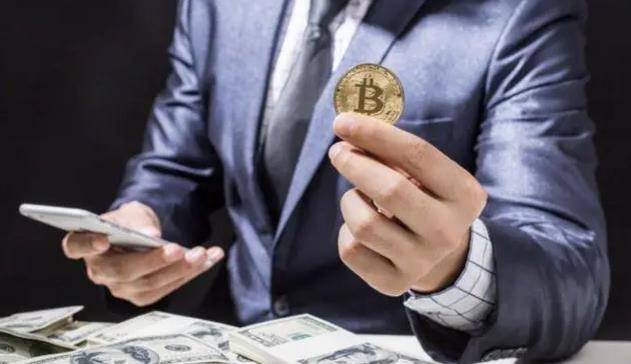 那个买十万比特币，就成为中国比特币首富的李笑来，现在生活怎样