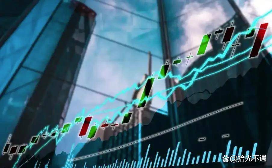 比特币突发跳水！大跌超4%+13万人爆仓，散户如何避险？
