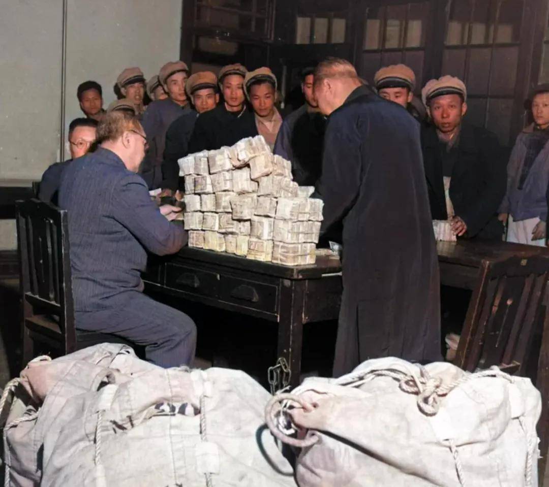 民国时代一枚大洋，相当于现在多少钱？